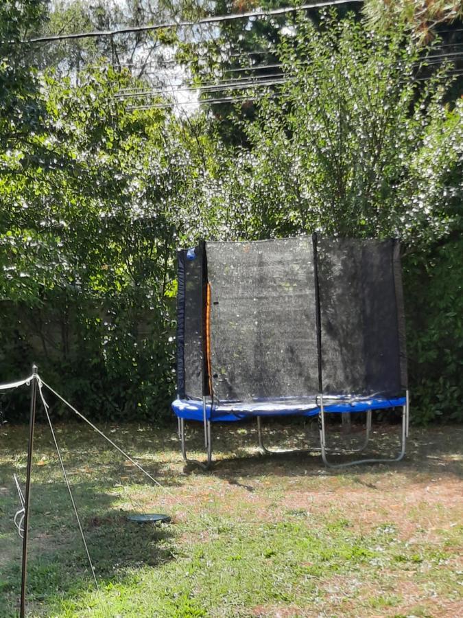 Gîte ma vie là avec jacuzzi privatif Saint-Julien-de-Cassagnas Exterior foto