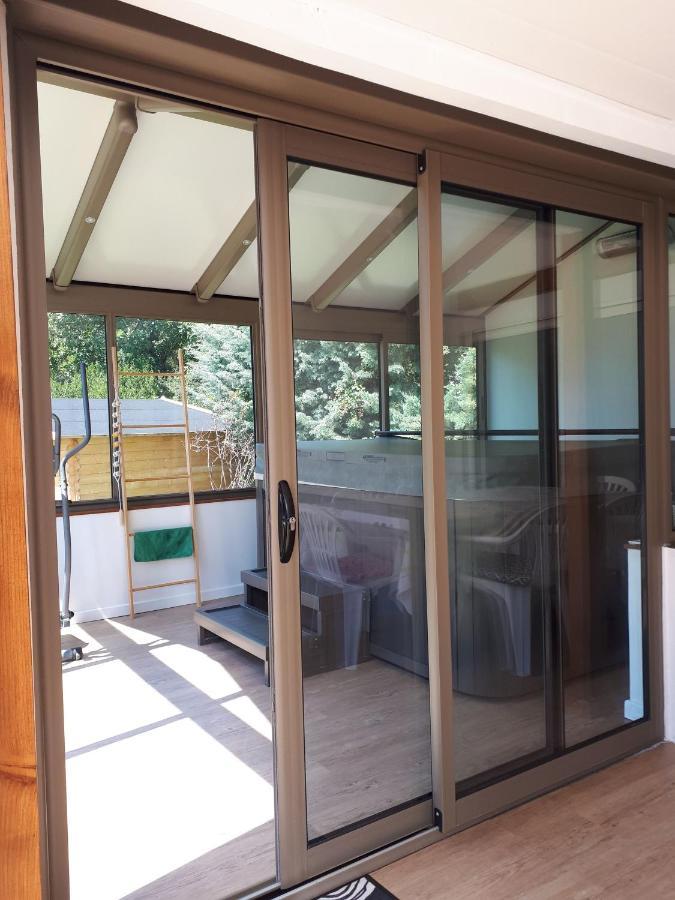 Gîte ma vie là avec jacuzzi privatif Saint-Julien-de-Cassagnas Exterior foto