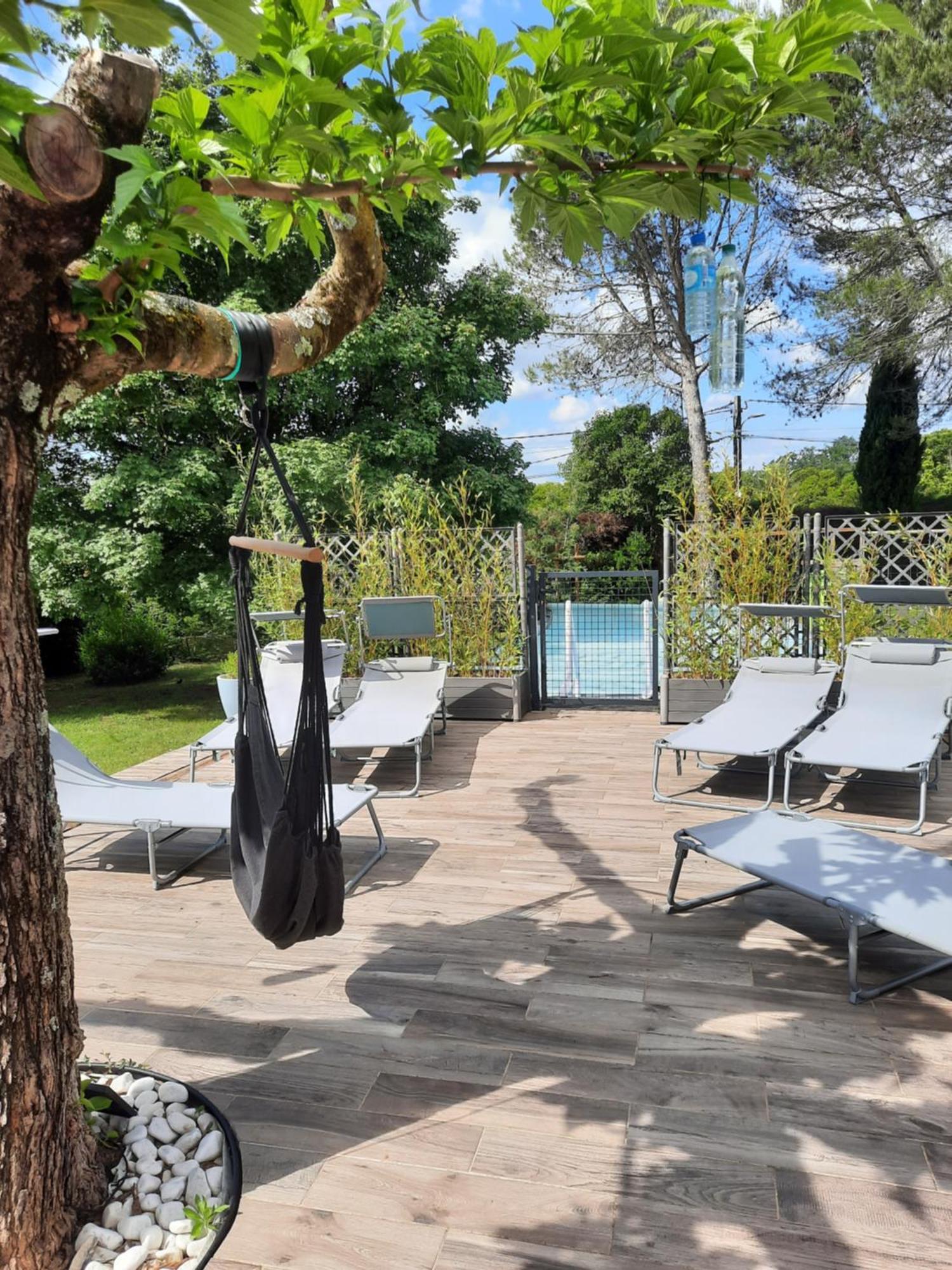 Gîte ma vie là avec jacuzzi privatif Saint-Julien-de-Cassagnas Exterior foto