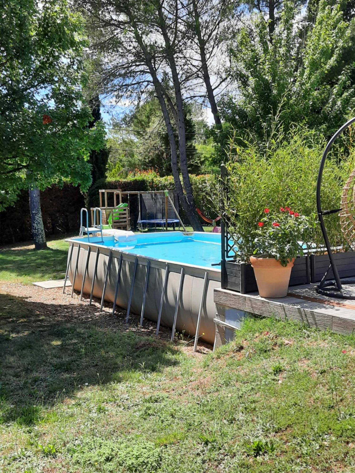 Gîte ma vie là avec jacuzzi privatif Saint-Julien-de-Cassagnas Exterior foto