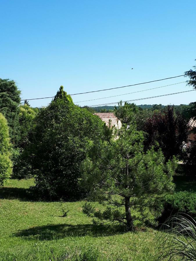 Gîte ma vie là avec jacuzzi privatif Saint-Julien-de-Cassagnas Exterior foto